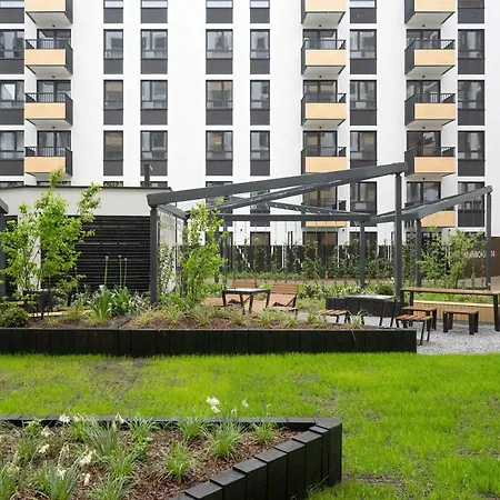Stylish Apartment For 6 With Balcony Near The Main Square By Noclegi Renters شقة